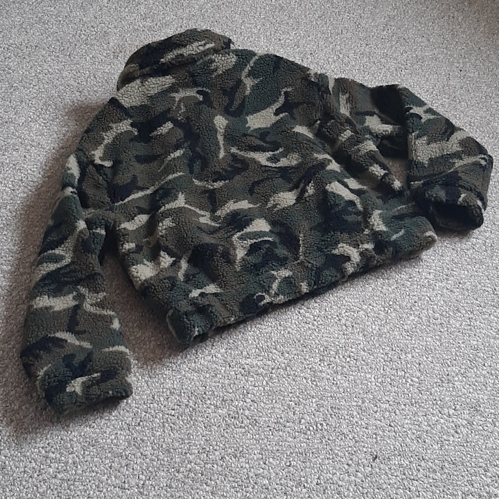 New Camouflage Printed Sherpa Jacket - Picture 7 of 9